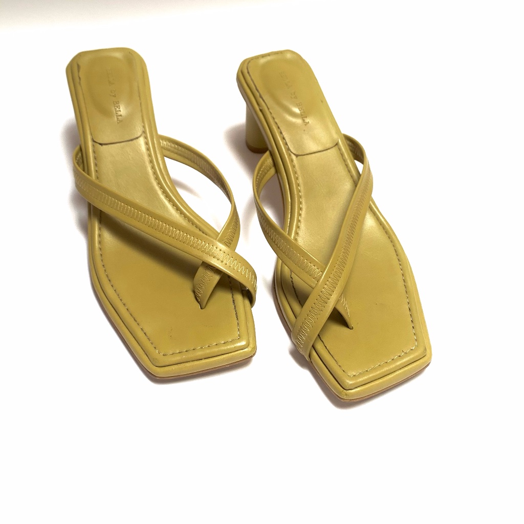 Bella By Bella Sandals Size 40